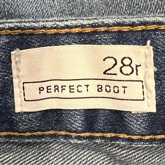 GAP 1969 Perfect Bootcut Frayed Hem Jeans Size 28 Women’s - Picture 4 of 6